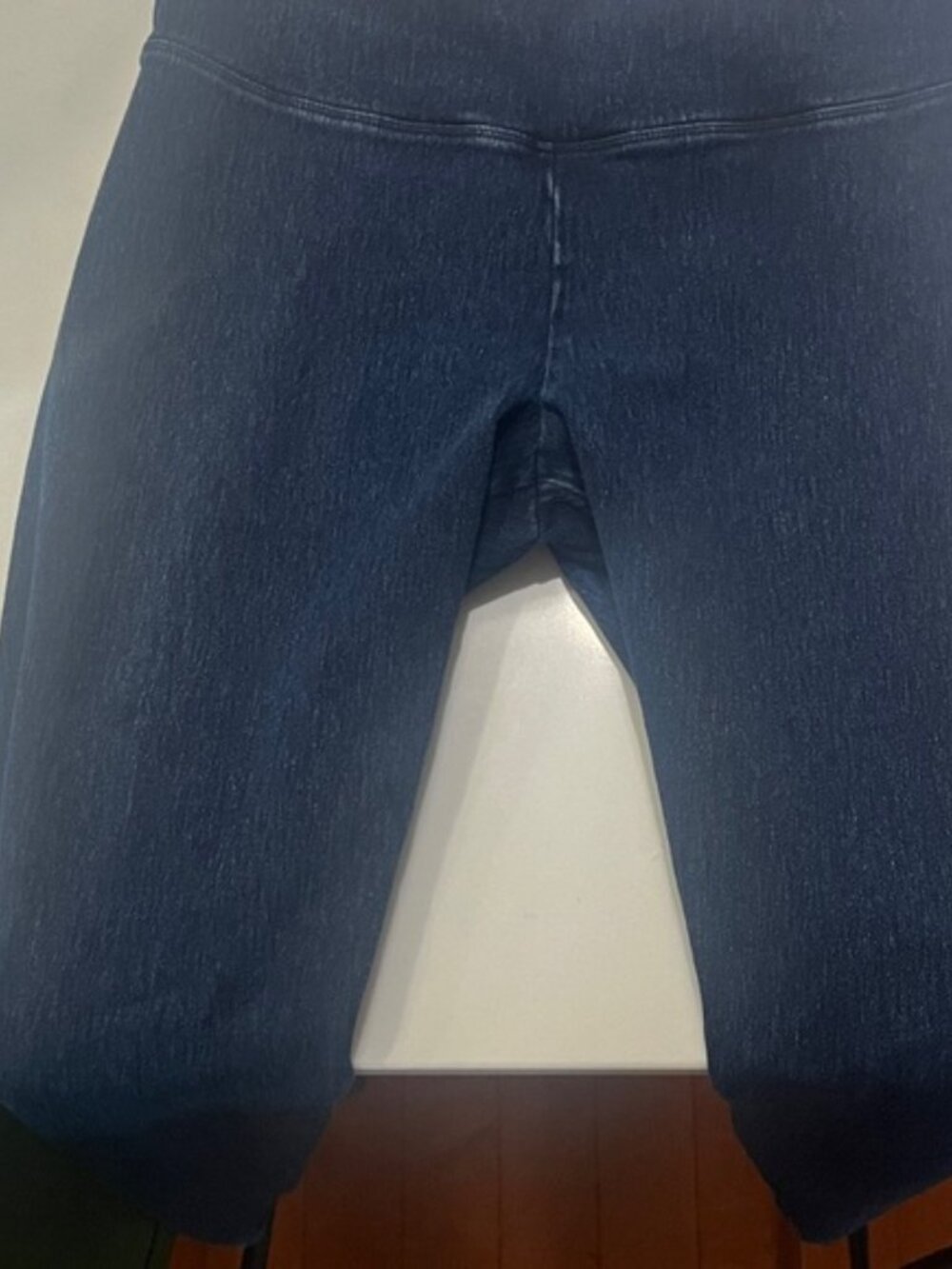 Lysse Denim Legging (28" Inseam) - Picture 3 of 10